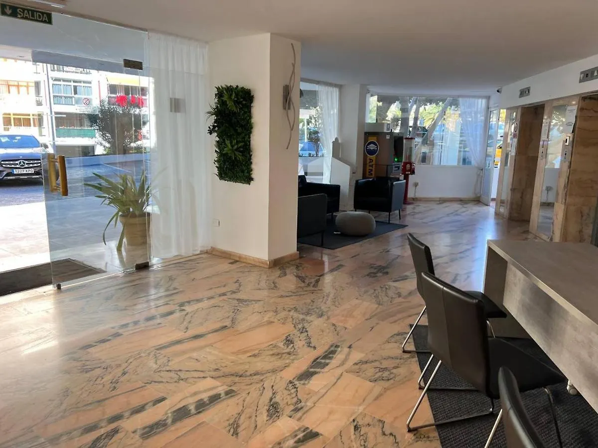 Apart Hotel Ponderosa 아데제 0*,  스페인