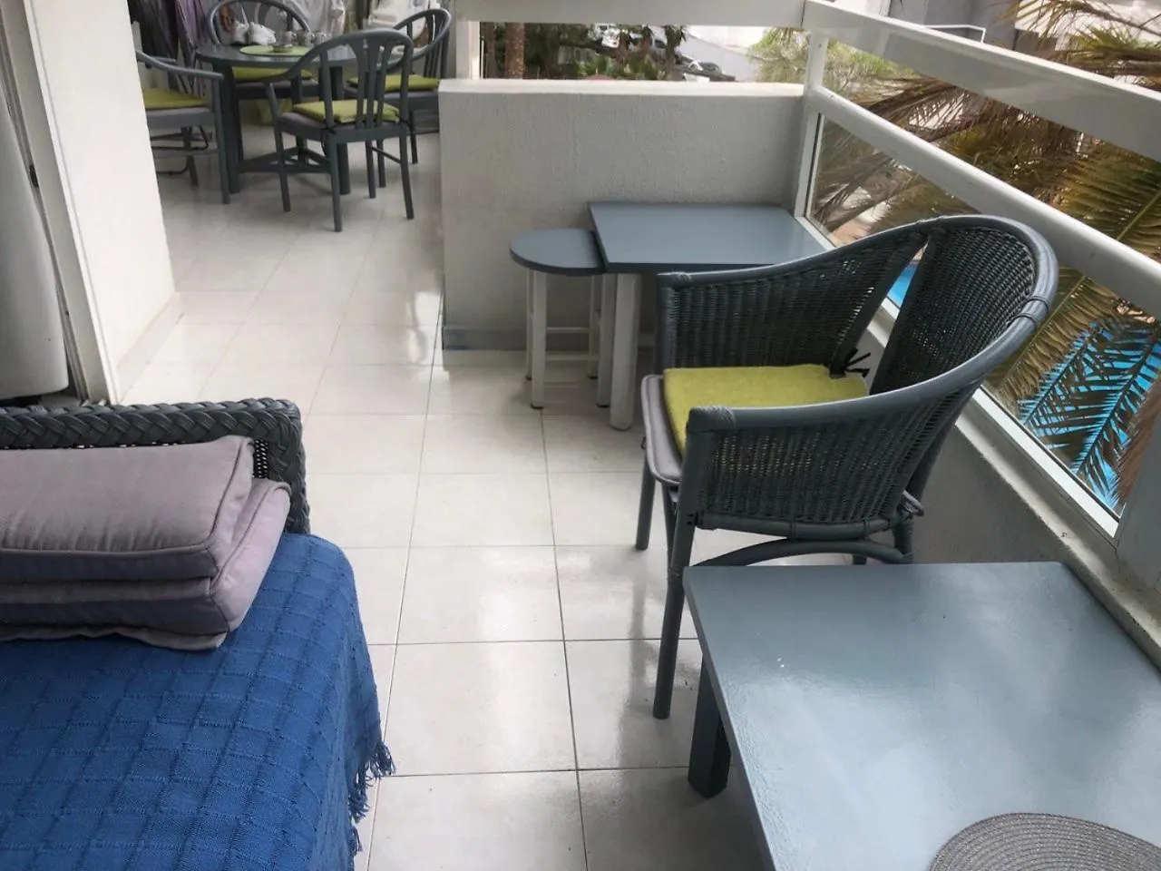 Apart Hotel Ponderosa 아데제 아파트