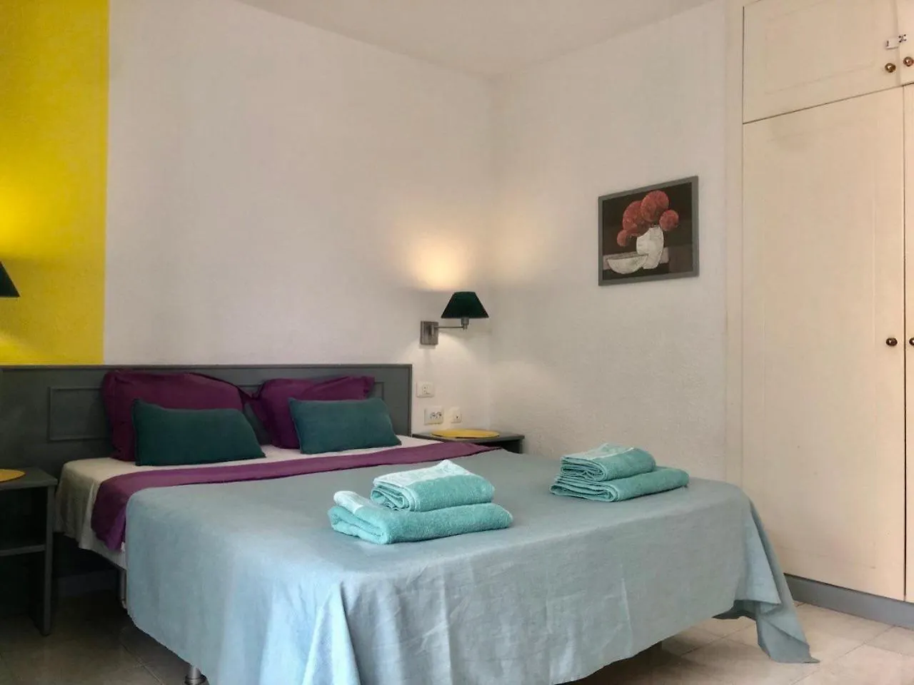 Apart Hotel Ponderosa 아데제 스페인