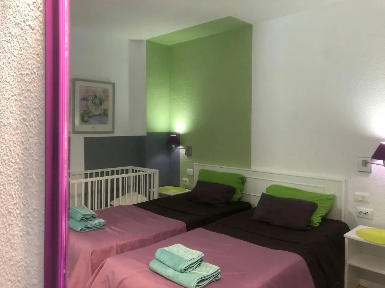 Apart Hotel Ponderosa 아데제 아파트