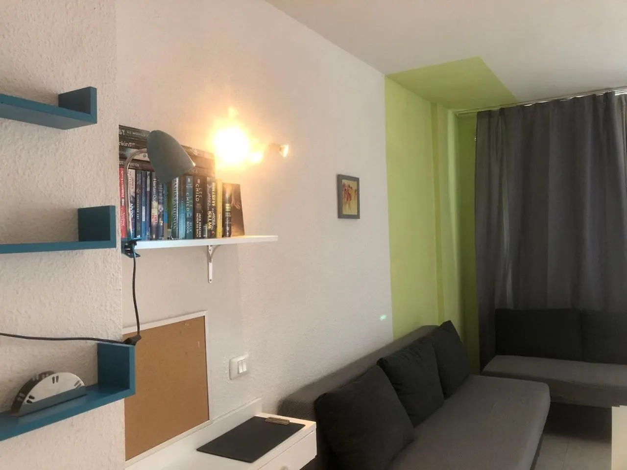 Apart Hotel Ponderosa 아데제 아파트
